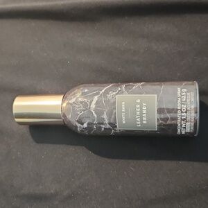 White Barn Leather & Brandy concentrated room spray 1.5oz 42.5 g